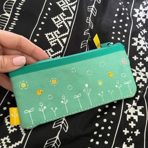 • 2004 HK Pencil Pouch • - Picture 9 of 10